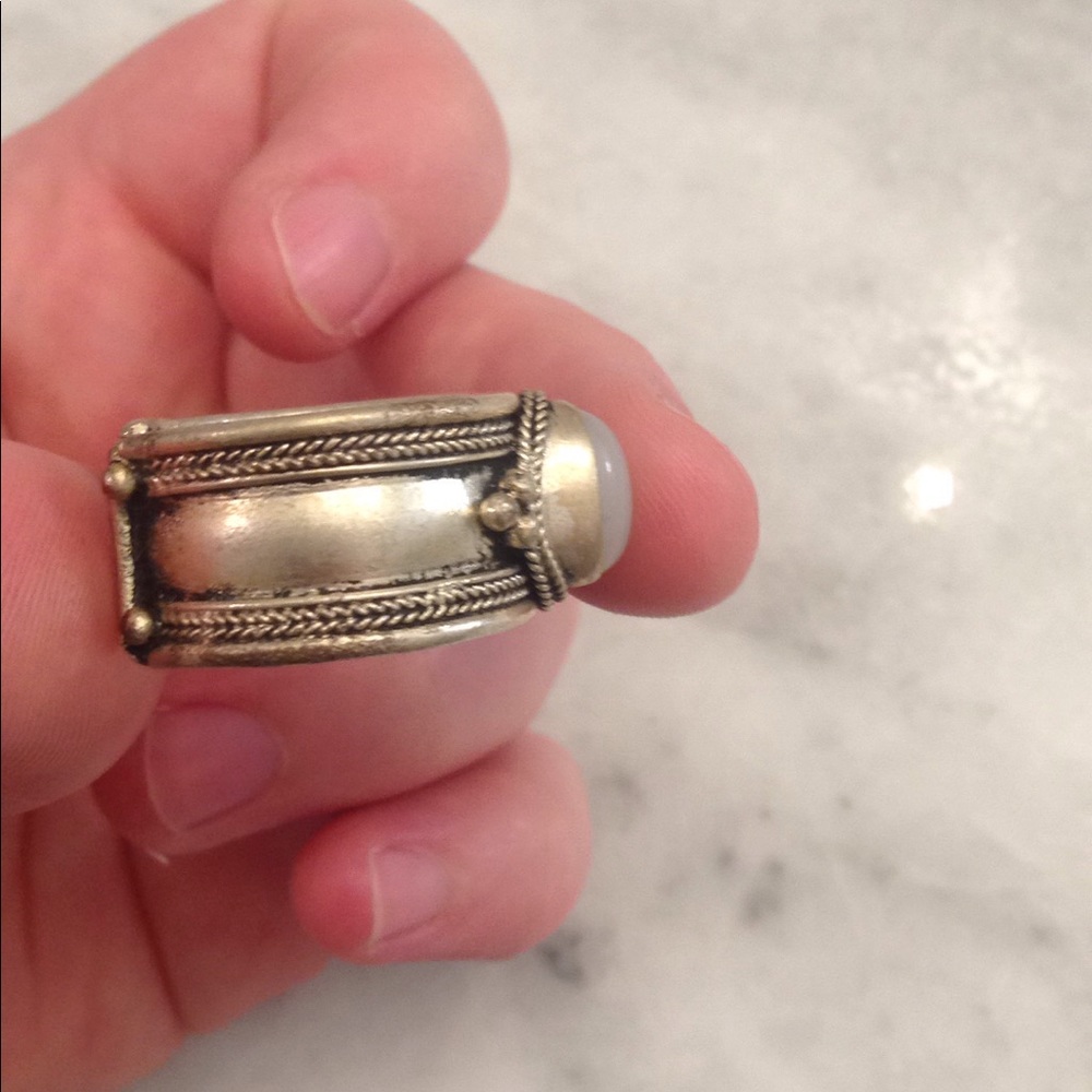 Moonstone ring - Picture 2 of 2